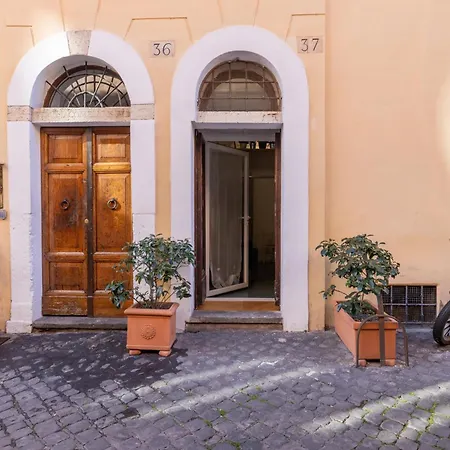 Apartment Eos Retreat In Trastevere With Pool Rome