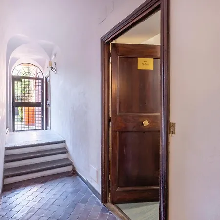 Apartment Eos Retreat In Trastevere With Pool